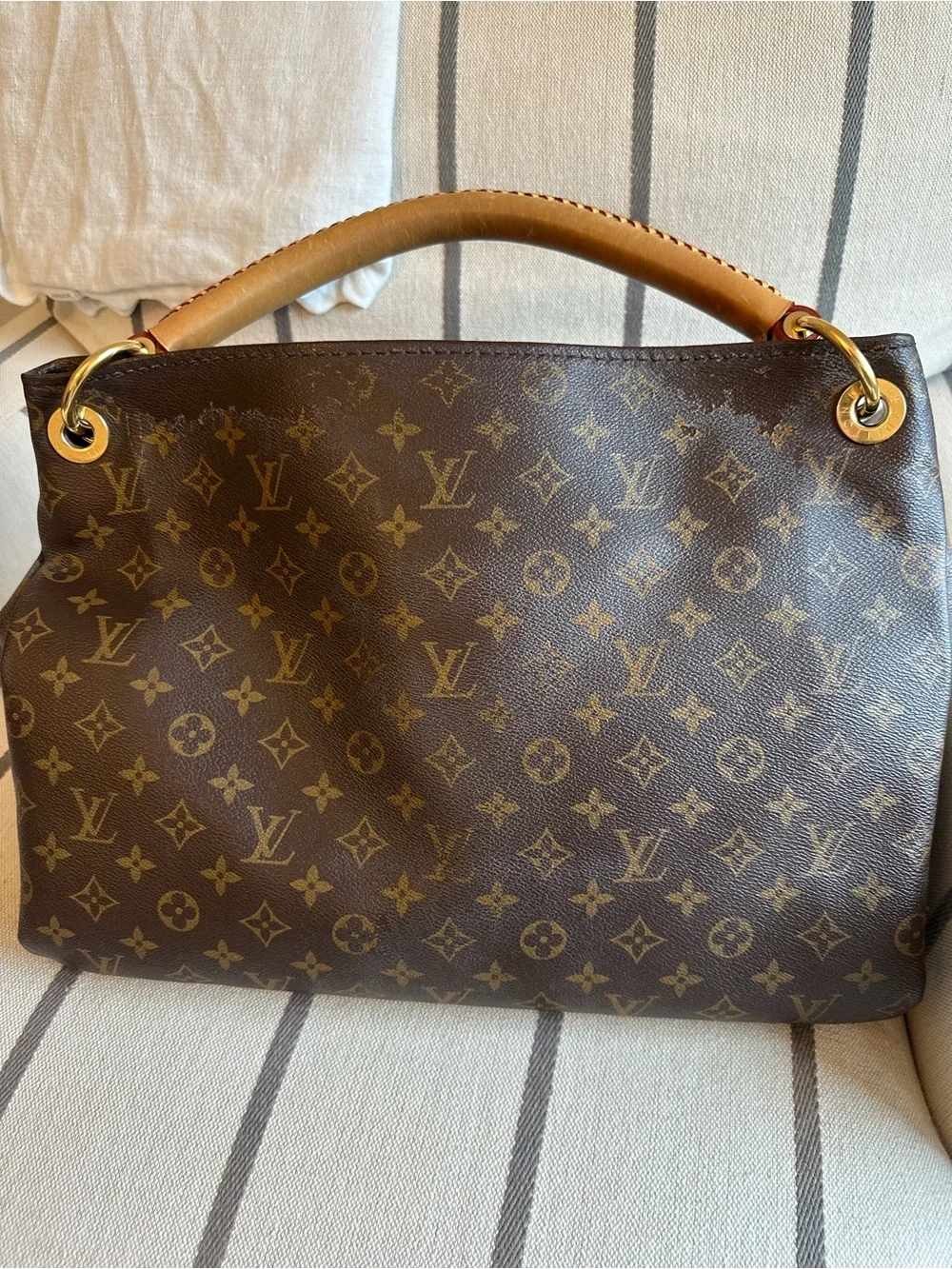 Louis Vuitton Monogram Canvas Shoulder Bag with Vachetta Handle